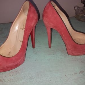 CHRISTIAN LOUBOUTIN PINK HEELS